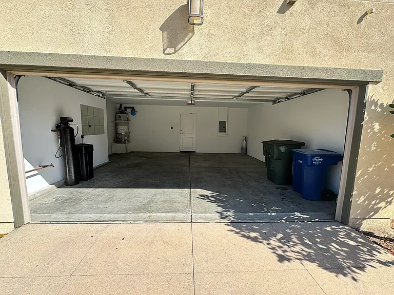 2 Car Garage