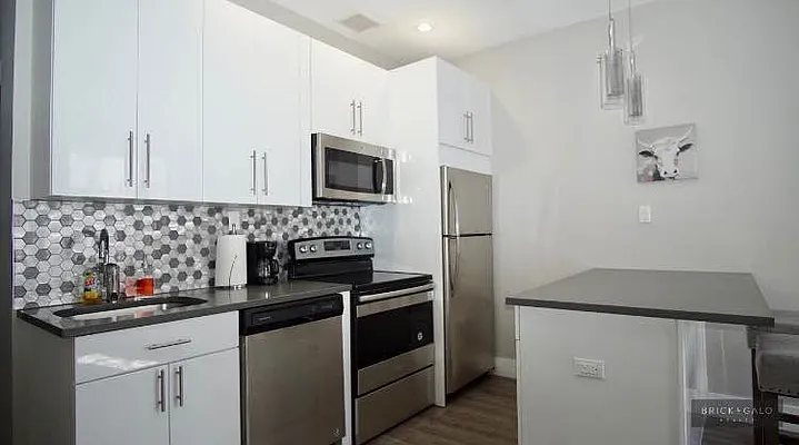 Rented by BRICK & GALO REALTY CORP | media 11