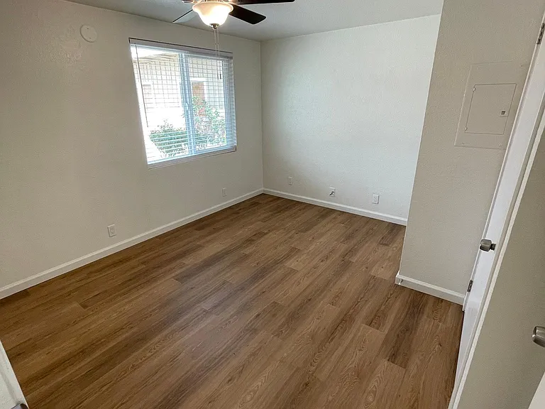 2100 Crestview Ave #3 — Photo 10