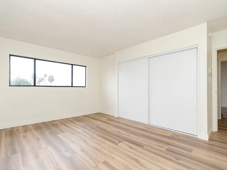 1332 N Vista St — Photo 8