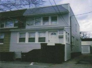 5433 44th St, Maspeth, NY 11378