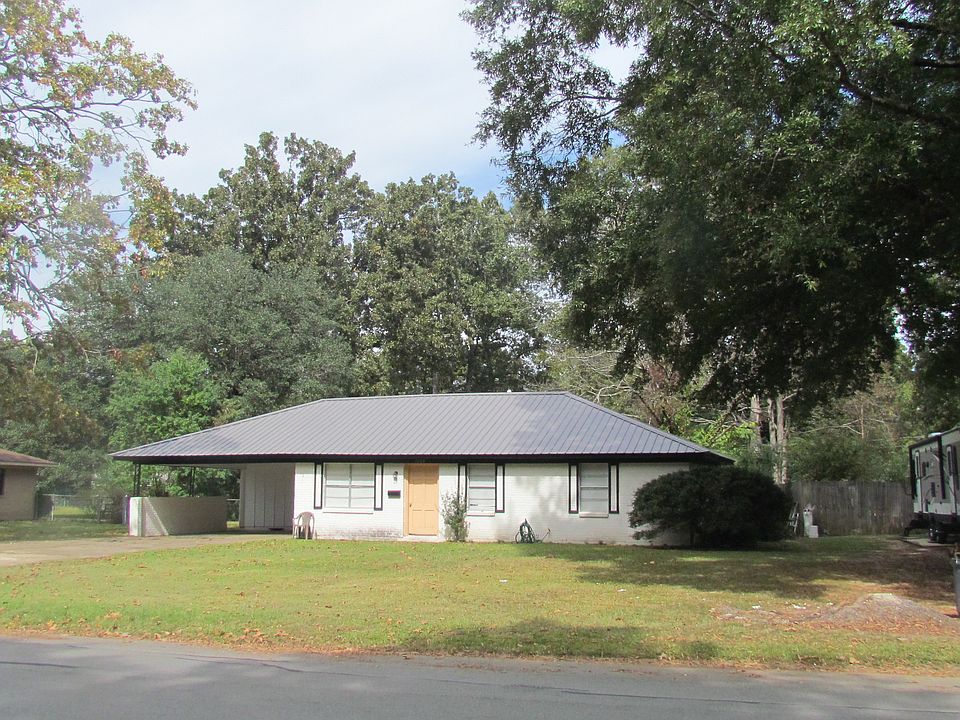 1st image of 1604 Parkway Dr