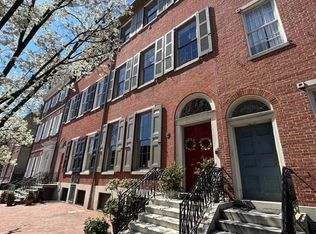 240 S 3rd St APT 3, Philadelphia, PA 19106