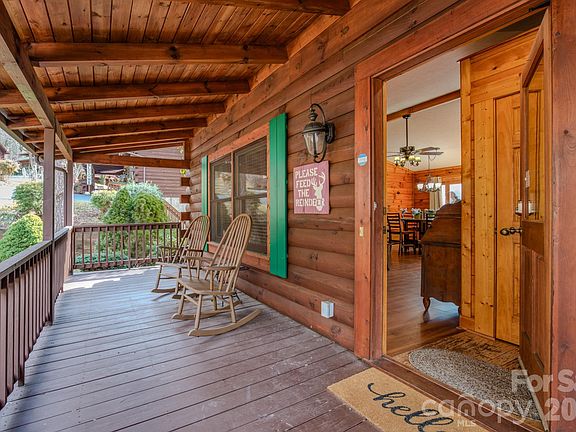 5th image of 66 Elm Dr