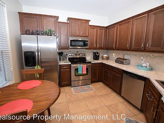 4th image of 15350 Oak Apple Ct