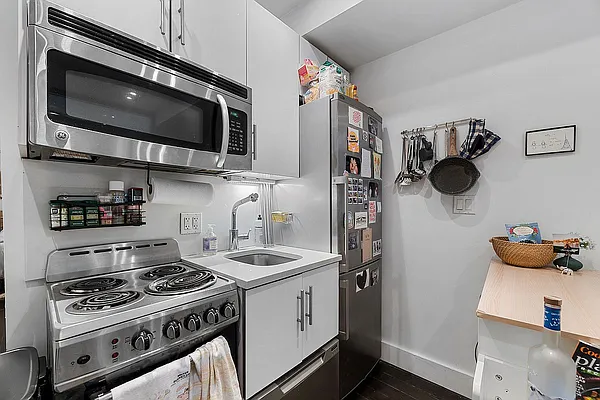 Rented by REAL New York | media 20