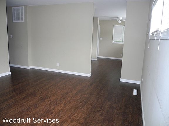 4th image of 202 S Gray Dr #A