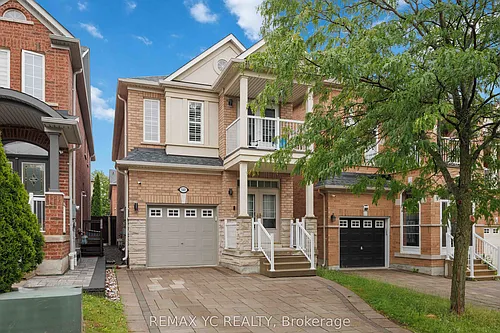140 Laramie Cres Photo 1