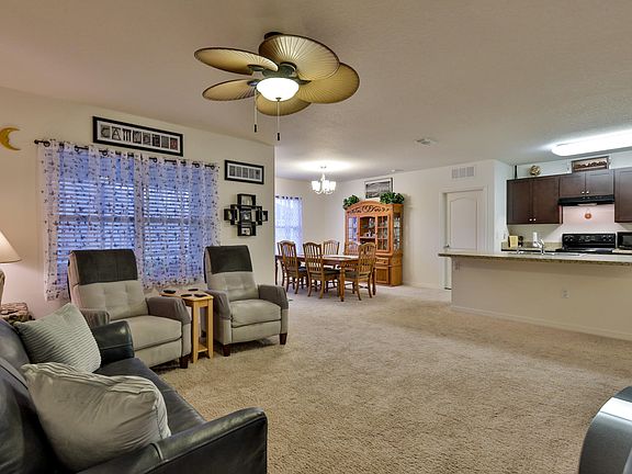 5th image of 438 S Pink Coral Ln