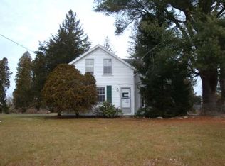 685 Usquepaugh Rd, South Kingstown, RI 02892