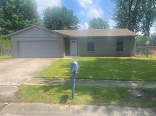 6305 S 115th Ave E, Broken Arrow, OK 74012