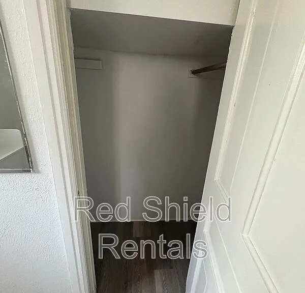 413 W Forest Ave #6 — Photo 5