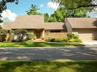 940 Rocky Ford Rd, Columbus, IN 47203