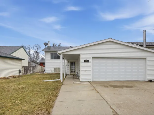 2155 4th Ave E, West Fargo, ND 58078