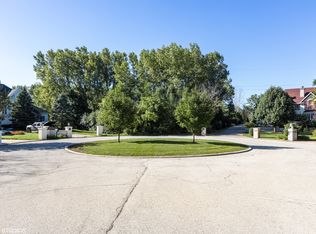 13225 Fox Ln, Lemont, IL