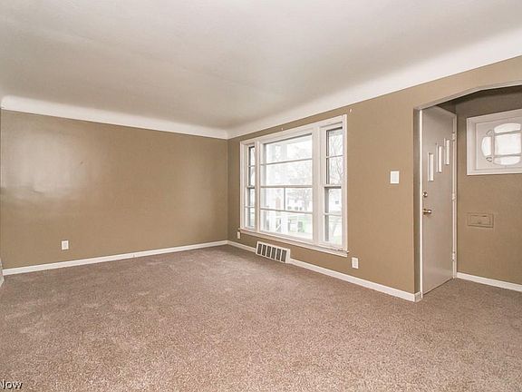 3rd image of 5250 E 115th St