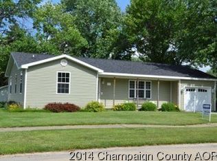 104 Rhine Blvd, Arthur, IL 61911