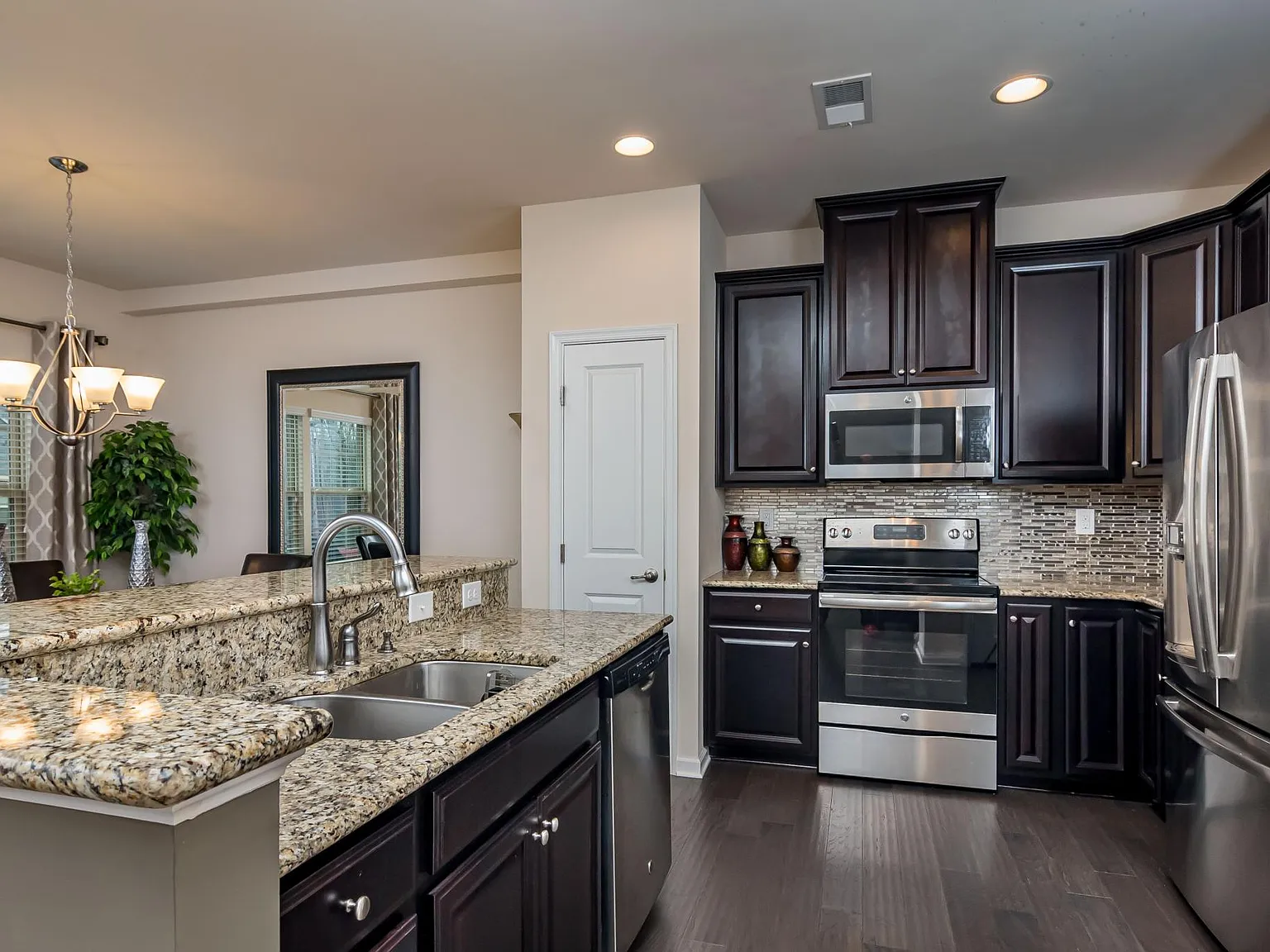 3517 Hornets Nest Way — Photo 2