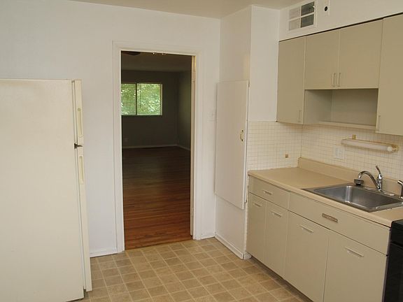 5th image of 1111 Indian Trails Dr