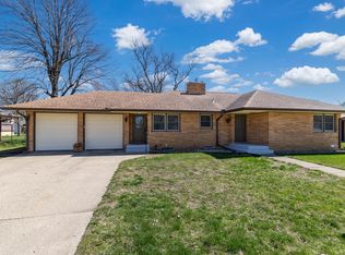 115 S Walnut St, Belle Plaine, MN 56011