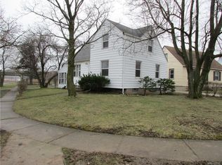 323 Westbrook Dr, Cheektowaga, NY