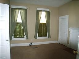 4th image of 2157 Sadler Ave