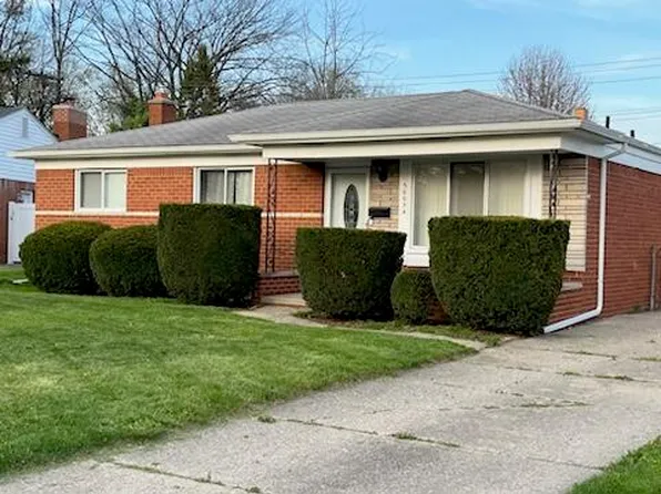 30034 Paul Ct, Warren, MI 48092