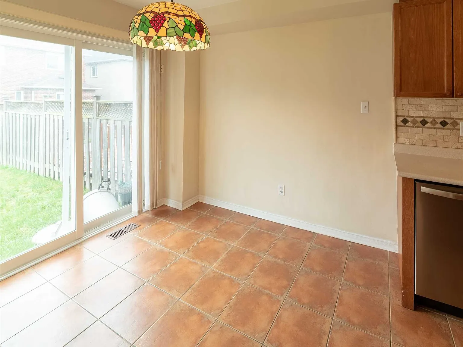 3 bed, $3,450 — Photo 4