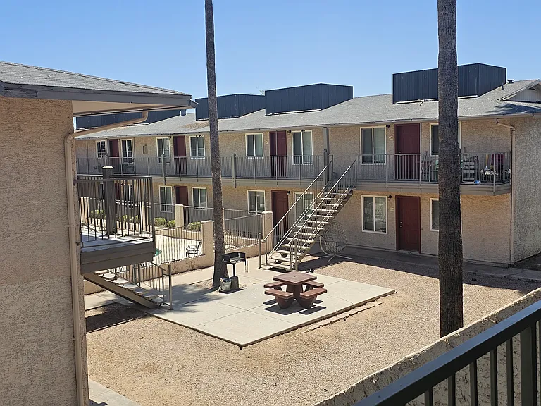 Hayden Terrace — Photo 17