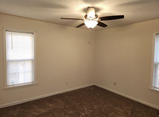 860 Darby St, Raleigh, NC 27610