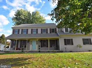 85 Brookfield Dr, Ephrata, PA 17522