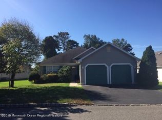 44 Meadows Ln, Whiting, NJ 08759