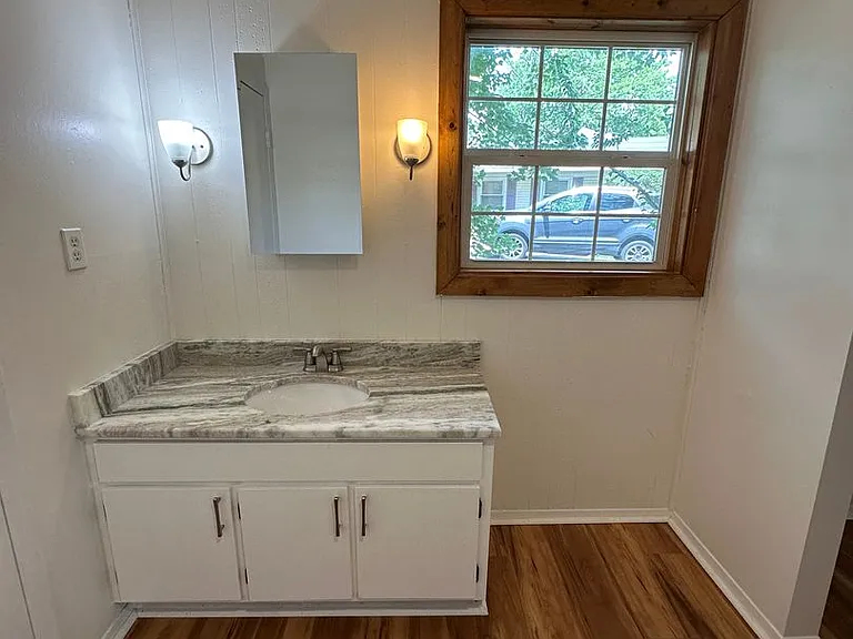 26 Newport Ln — Photo 14