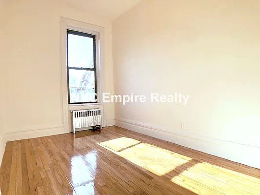Rented by NYC Empire Realty Inc | media 14
