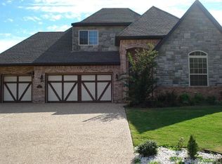 1071 Hunters Pointe, Bentonville, AR 72713