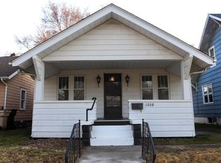 1208 E Bowman St, South Bend, IN 46613