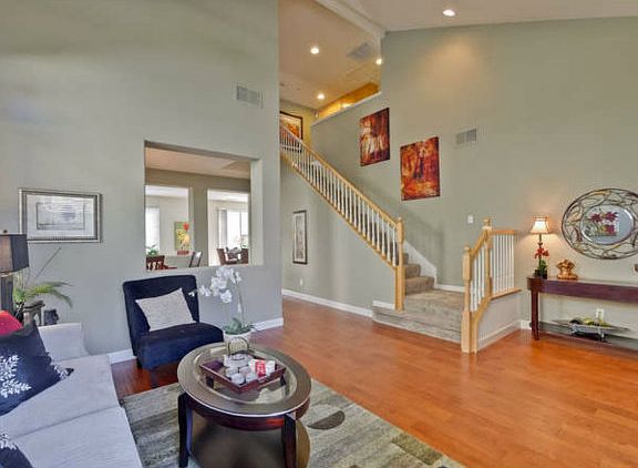 3rd image of 5970 Pala Mesa Dr