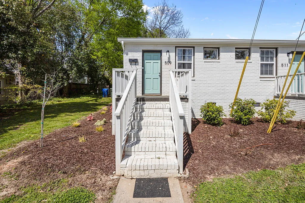 1 bed, 1.0 bath, $1,150 — Photo 1