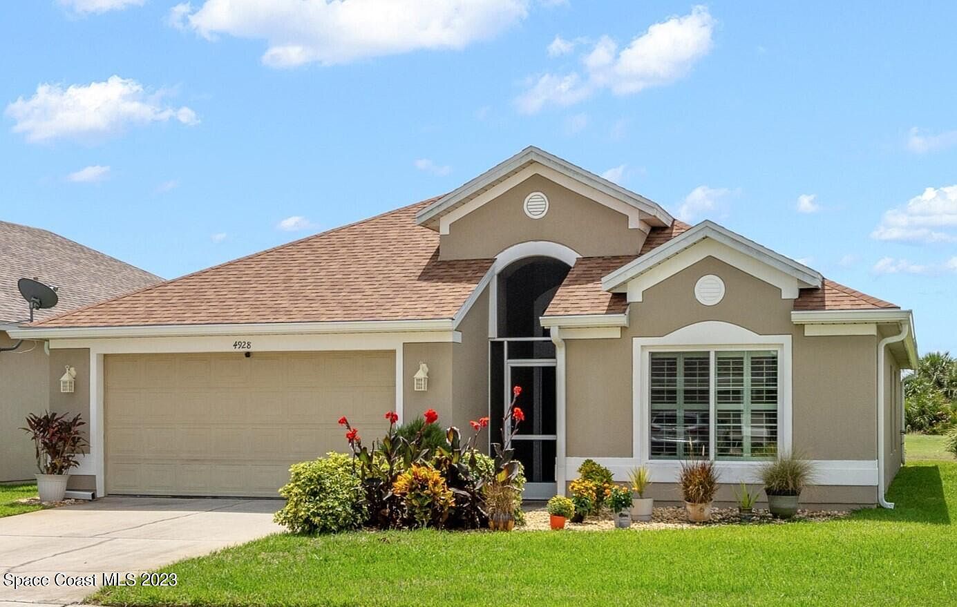 4928 Worthington Cir