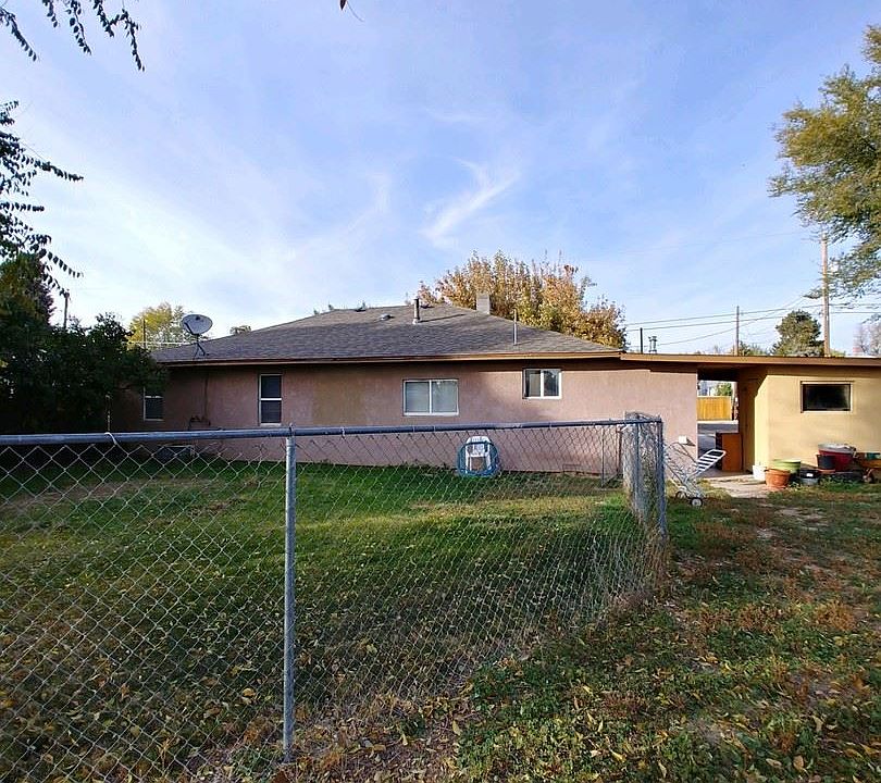 2nd image of 9129 W Ruth St