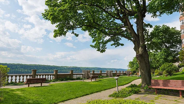 Rented by (LEGACY NOT ACTIVE) DiGiulio Group Real Estate, LLC | media 9