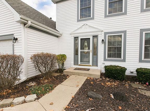 4th image of 1222 Easton Dr