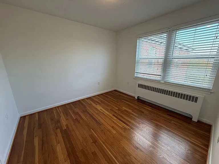 Premier Apartments — Photo 7