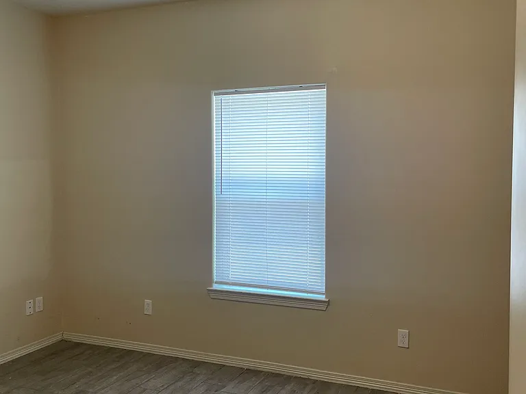 501 Carlisle Ave — Photo 6