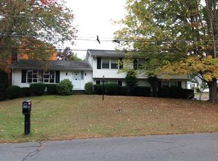 185 Overlook Dr, West Springfield, MA 01089