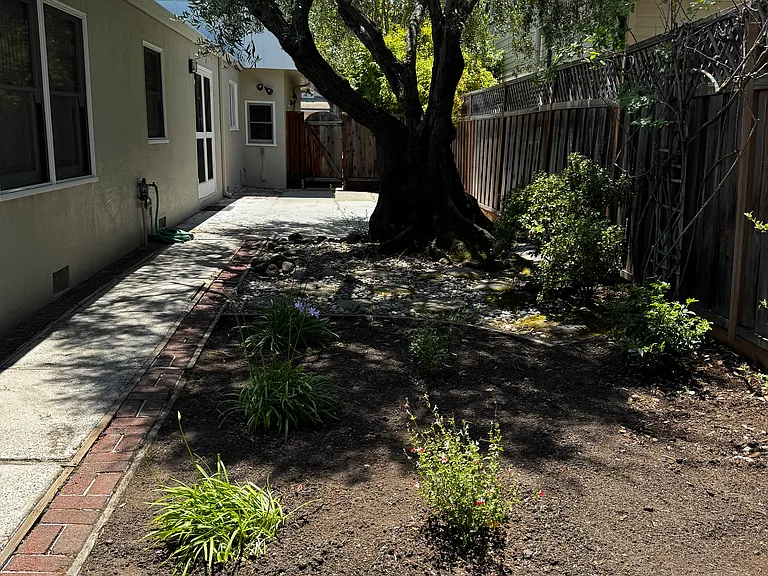 221 Colorado Ave — Photo 31