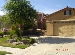 511 Omaha Ave, Clovis, CA 93619