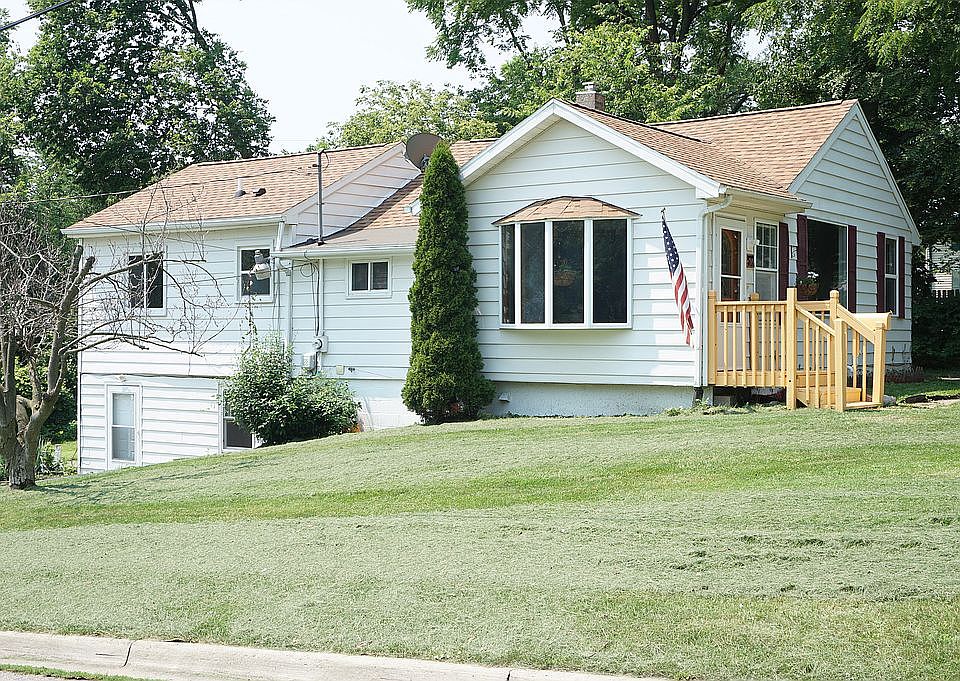572 Paris Ave, Lansing, MI 48910 Zillow