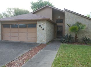 814 Briarwood St, Victoria, TX 77904