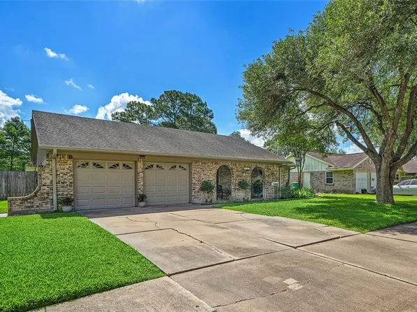2107 Rose Rd, Pearland, TX 77581